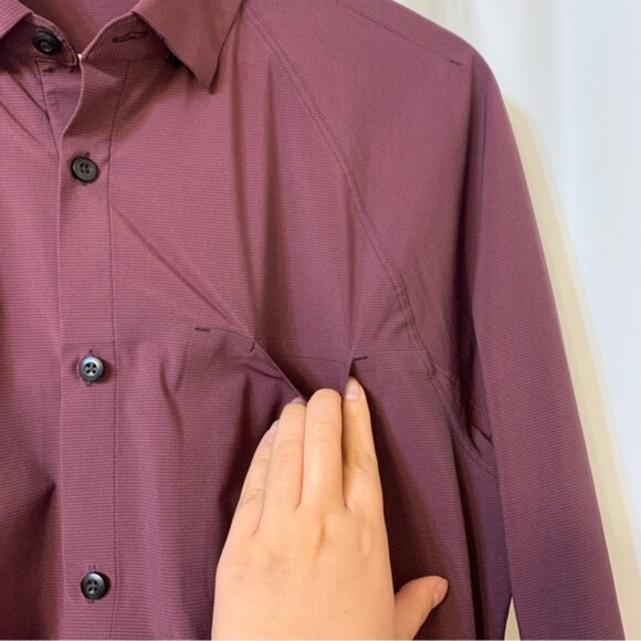 Lululemon Voyage Long Sleeve Buttondown Wee Stripe Black Cherry Prep Red Medium - Picture 4 of 10